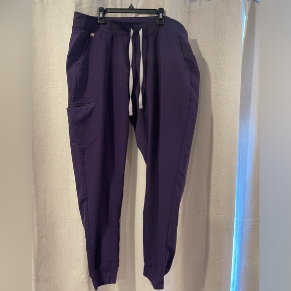 Figs Zamora Joggers. Purple Jam XXL Tall - Picture 1 of 2